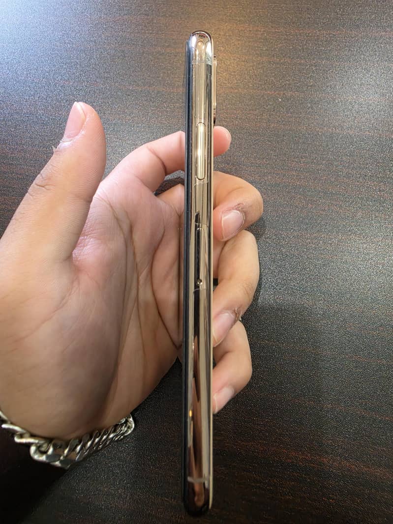 Apple iPhone XS 2