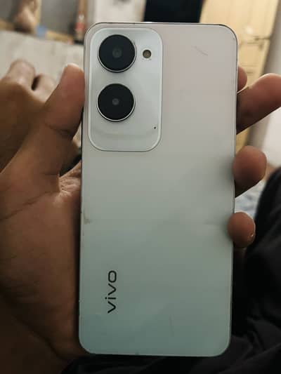 Vivo Y18