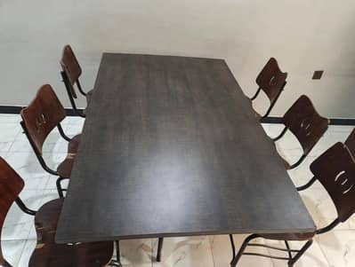 dinning table and 6 chairs