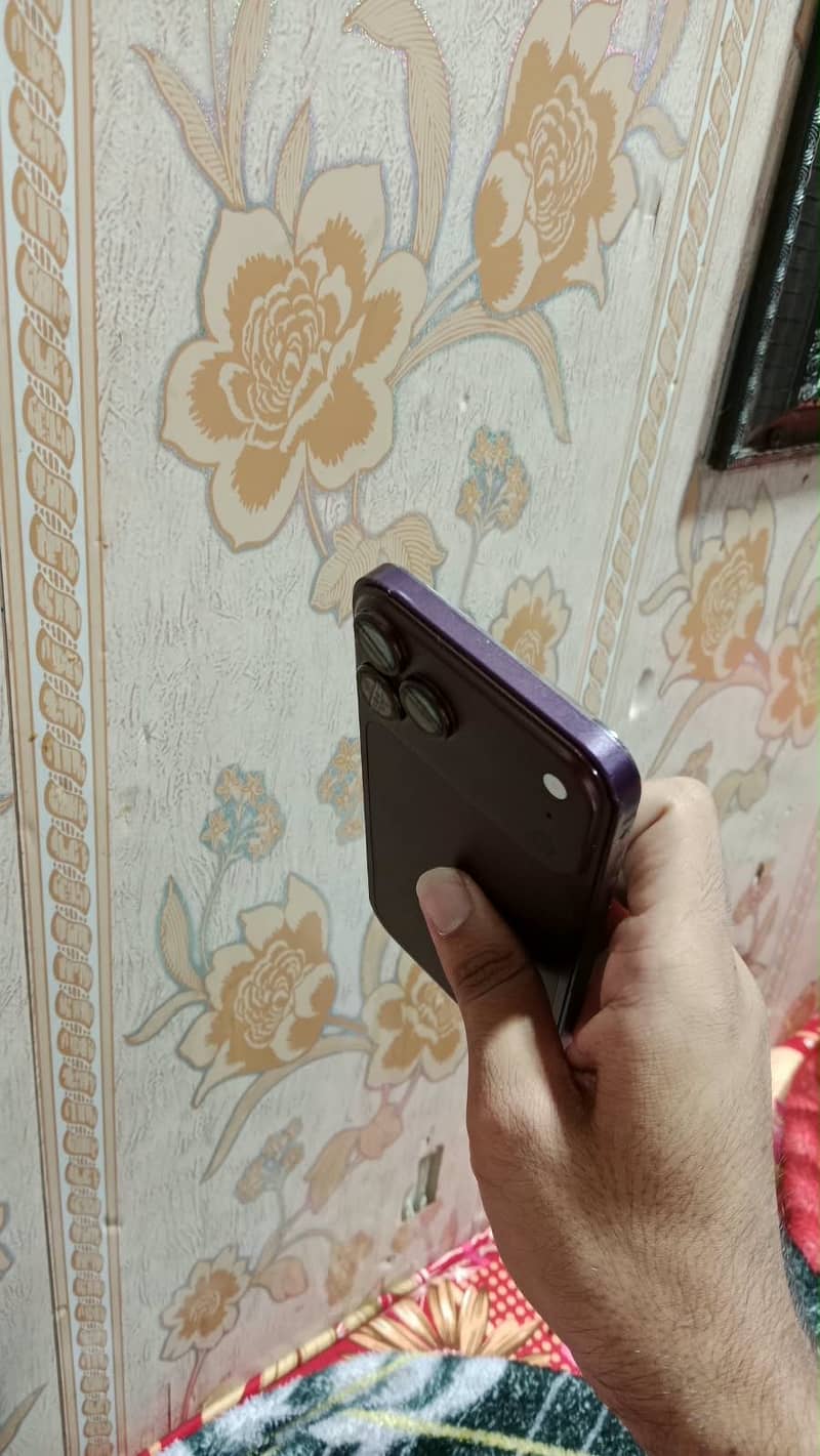 Apple iPhone 12 Pro Max 4