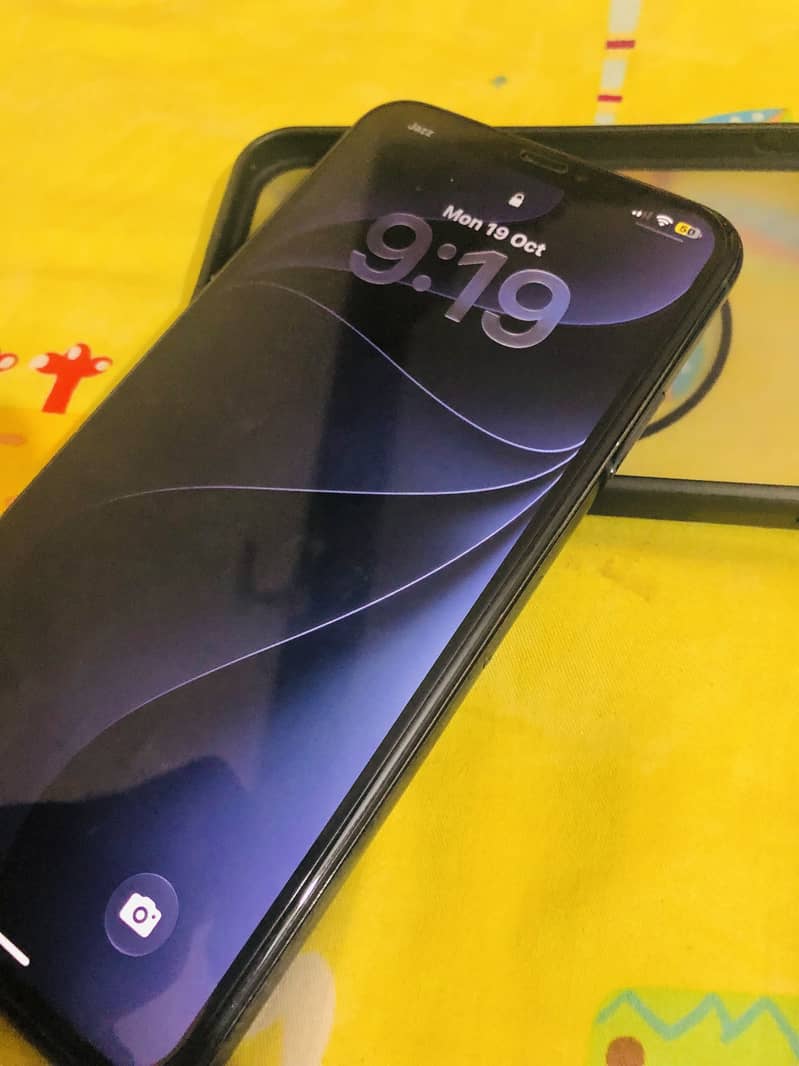 Apple iPhone 11 Pro Max 2