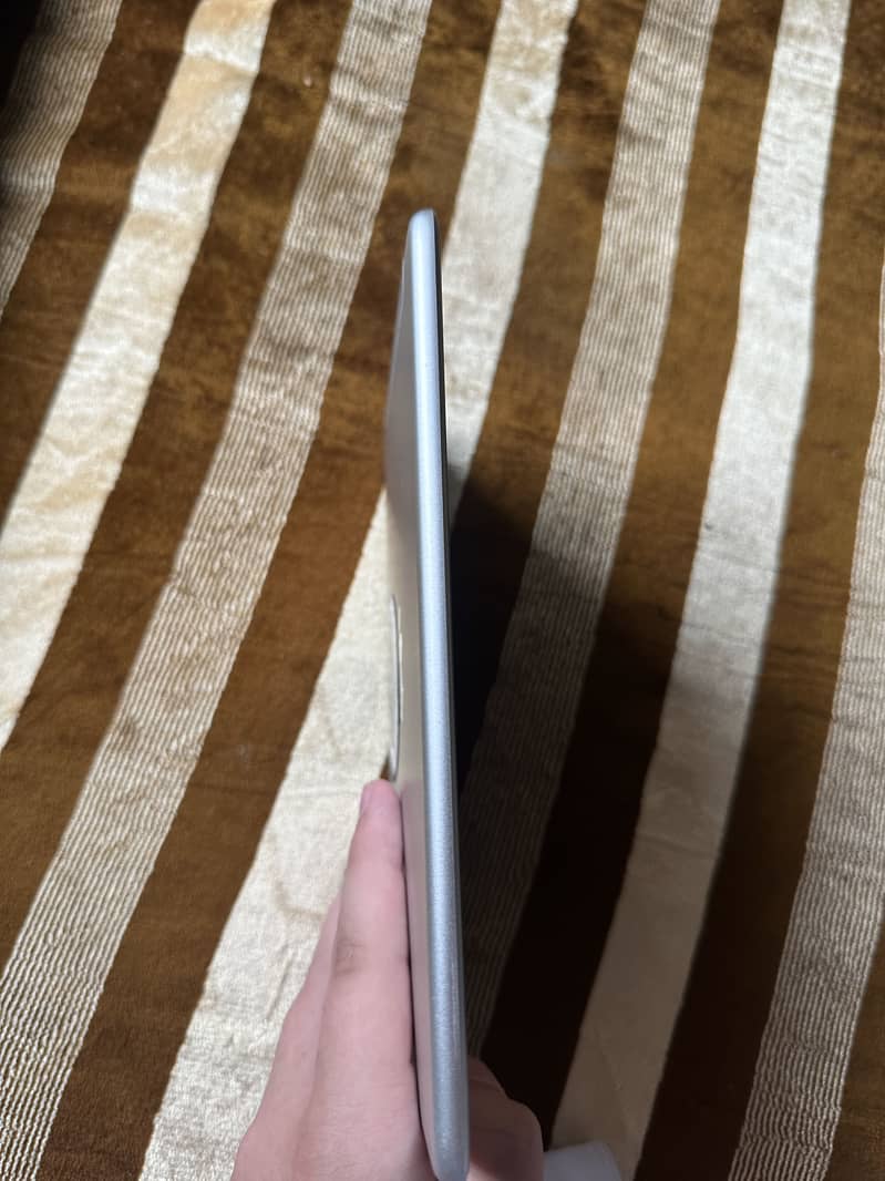 Ipad mini 5 sim version 256gb 6
