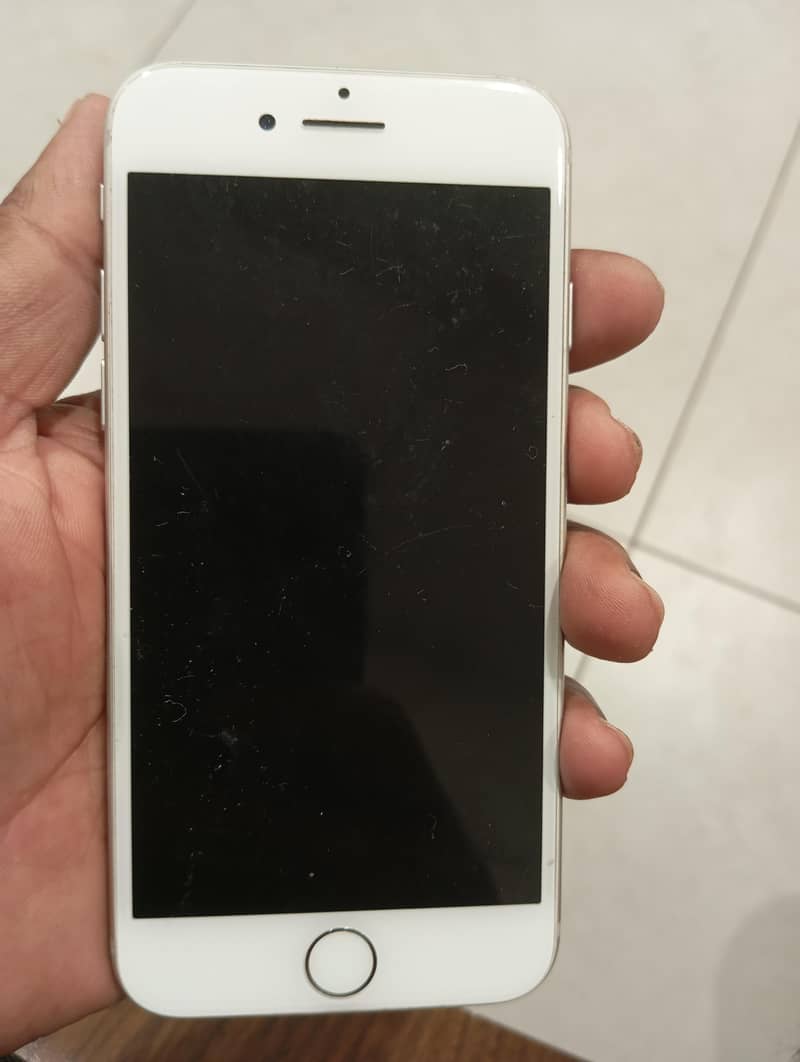 Apple iPhone 7 0