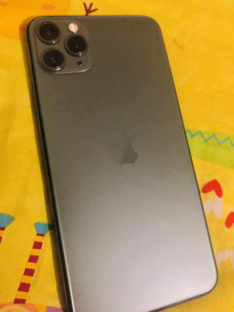 Apple iPhone 11 Pro Max 3