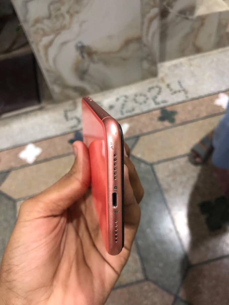 Apple iPhone XR 3