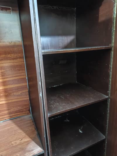 single door 2 cupboards.