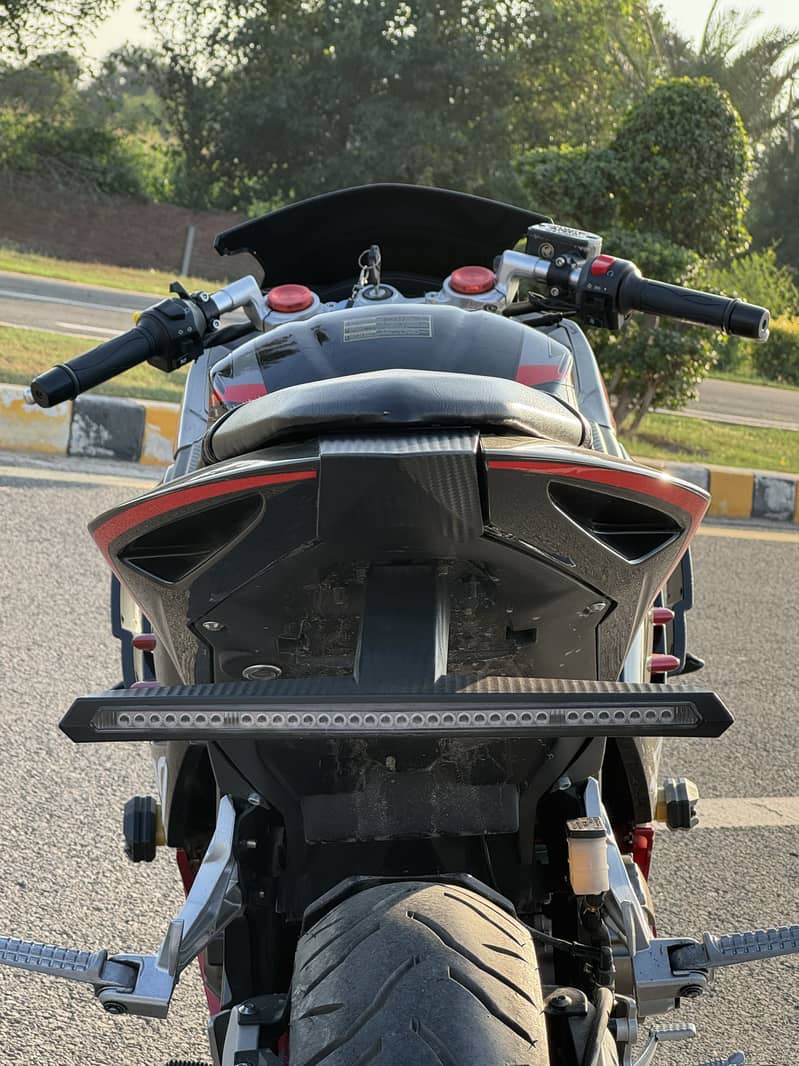 Ducati Gt 400 2
