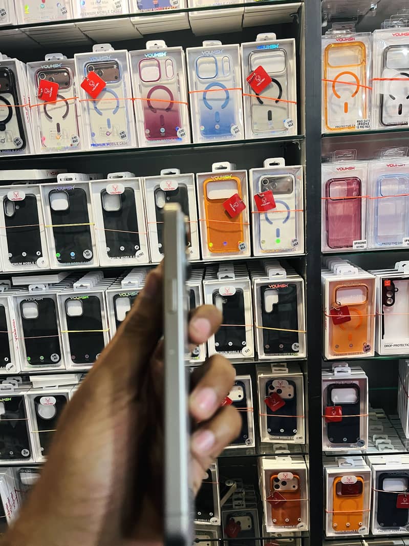 Apple iPhone 15 Pro Max 1