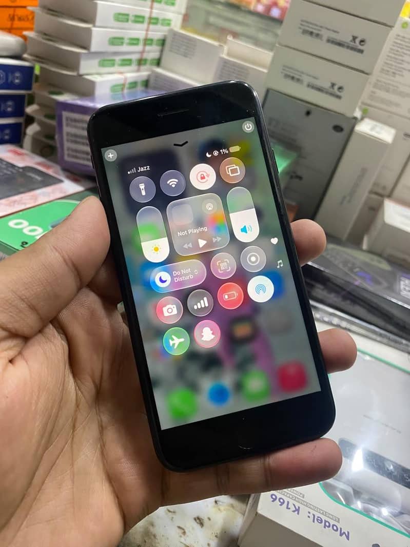 Apple iPhone SE 2020 2