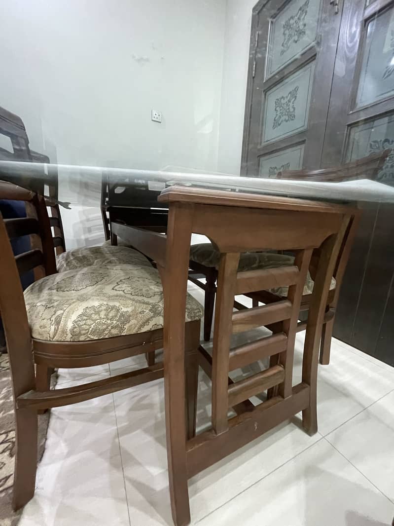 DINNING TABLE 4