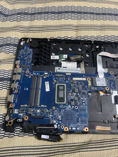 Acer mother board with gen i5 10400 cpu chip