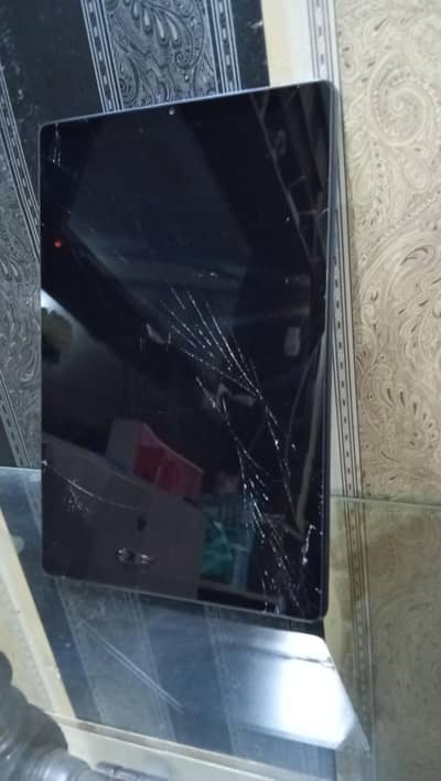 Lenovo tab 6 64Gb   4GB 64GB Tab - Front Glass Crack - 100% Workingtab