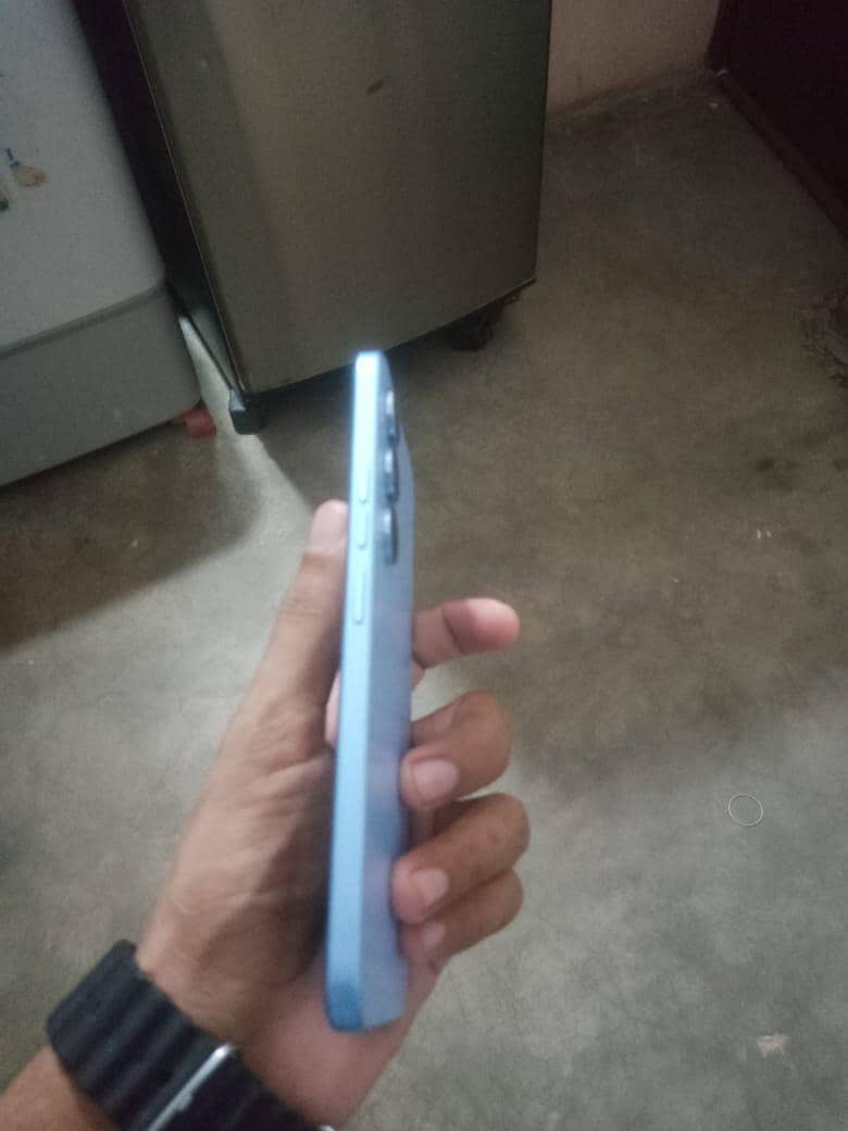 Tecno CAMON 40 Pro 0