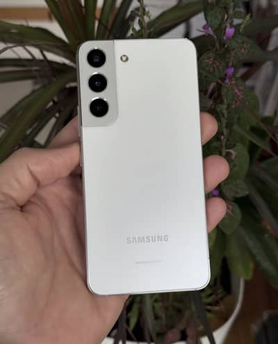 Samsung Mobile S22