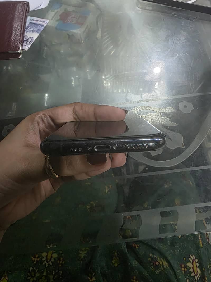 Apple iPhone 11 Pro 0