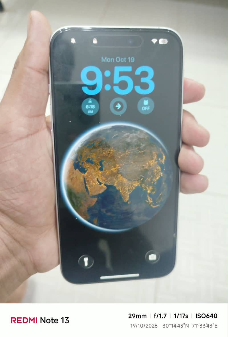 Apple iPhone 16 Plus 0