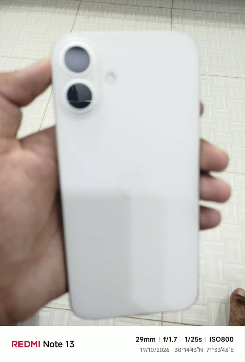 Apple iPhone 16 Plus 2