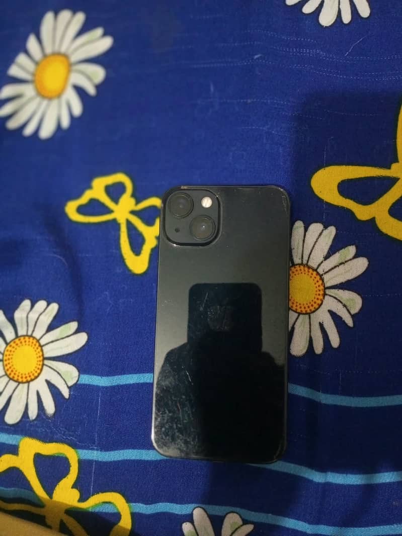 Apple iPhone 13 1