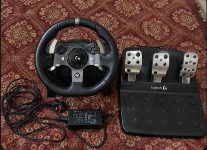Logitech G920 Racing Wheel with 3 Pedals – Xbox & PC