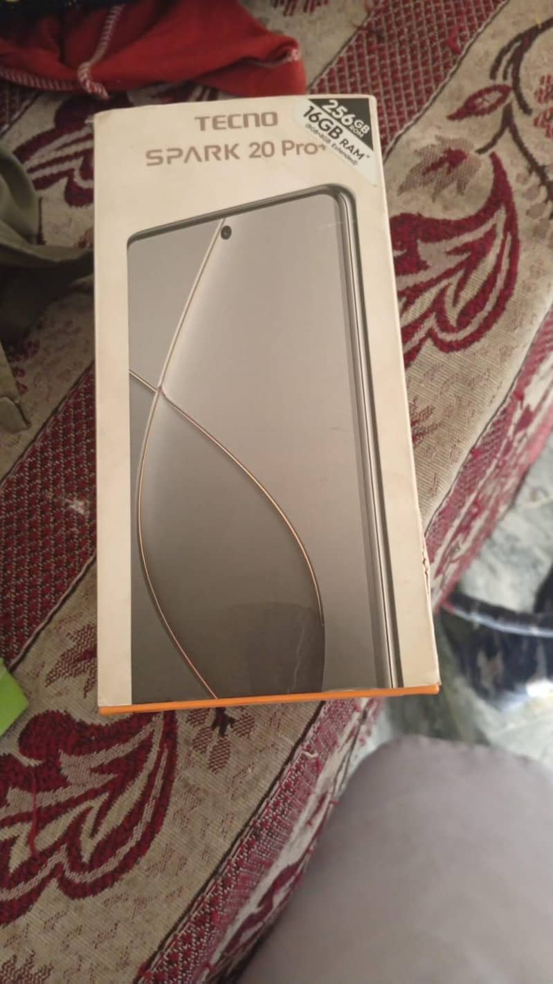 Tecno Spark 20 Pro Plus 2