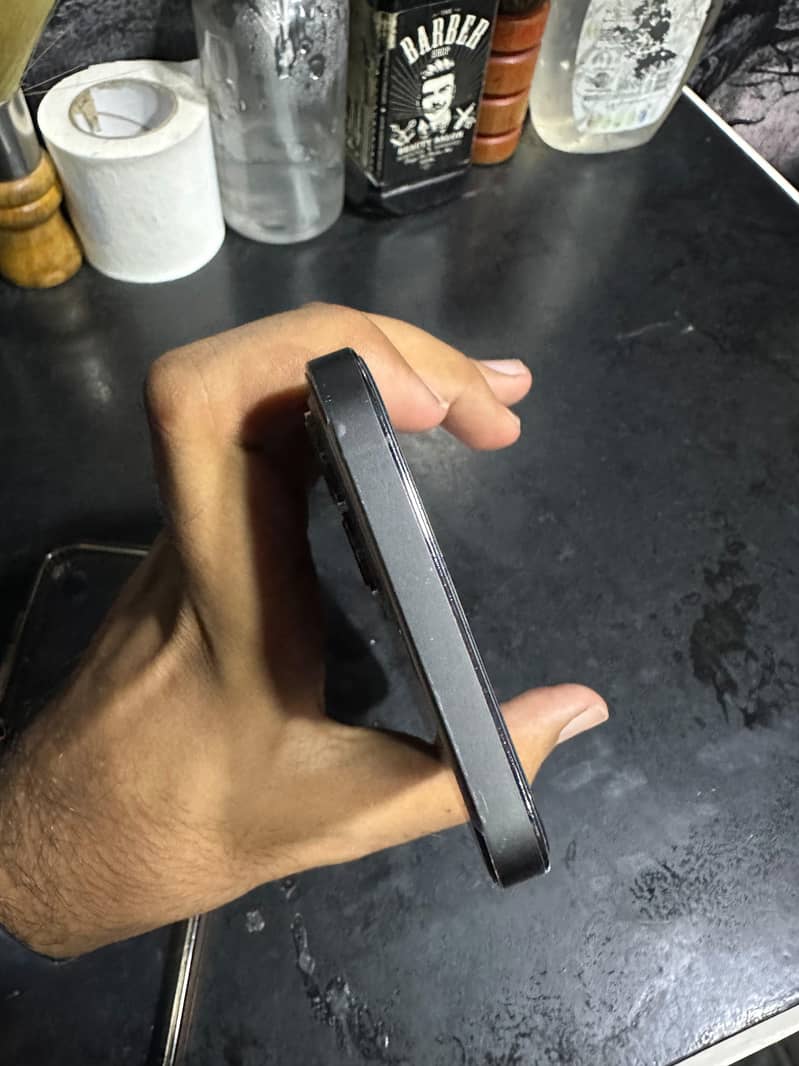 Apple iPhone 12 Pro Max 4