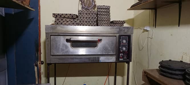 Comercial pizza oven south star ka ha working condition ma ha