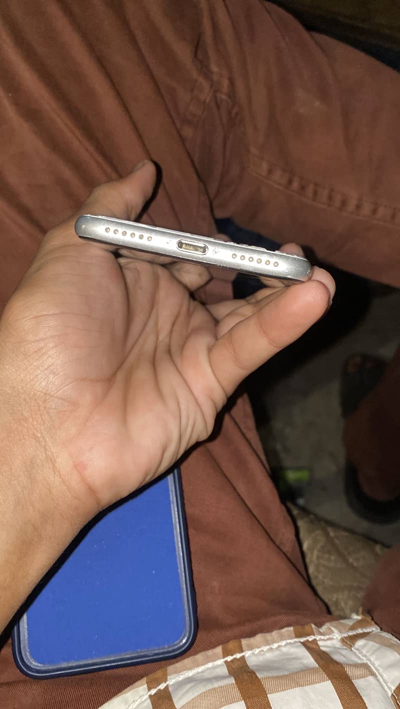 Apple iPhone SE 2nd generation 2