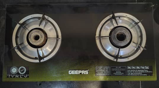 Geepas gas stove for sale Model: GK6758 Rs. 25,000