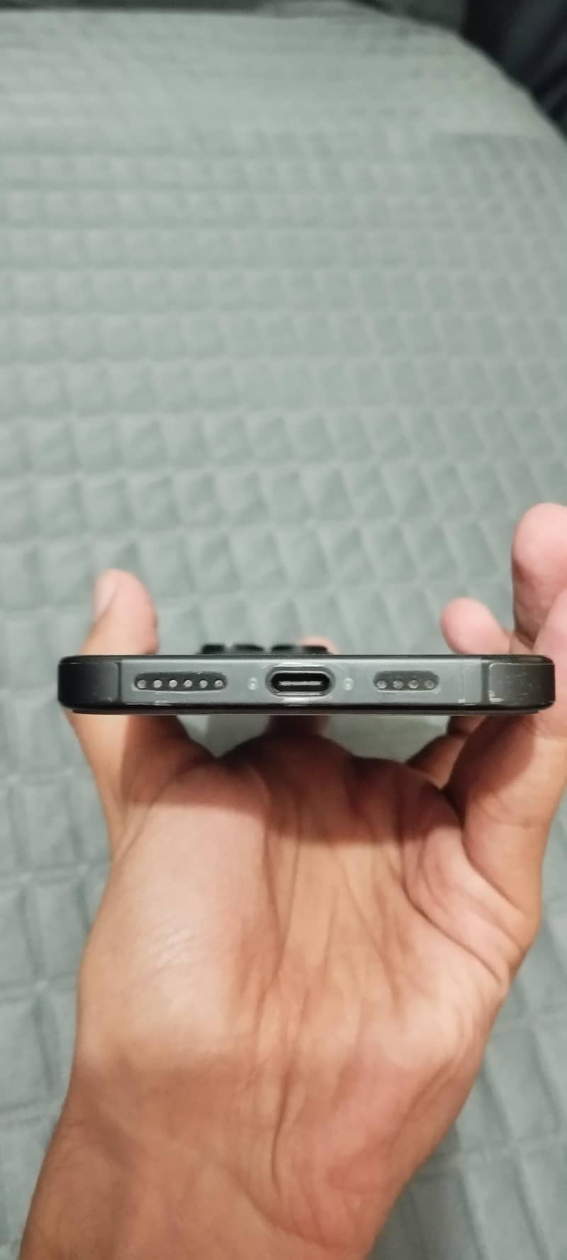 Apple iPhone 16 Pro Max 6