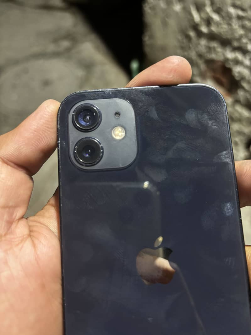 Apple iPhone 12 2