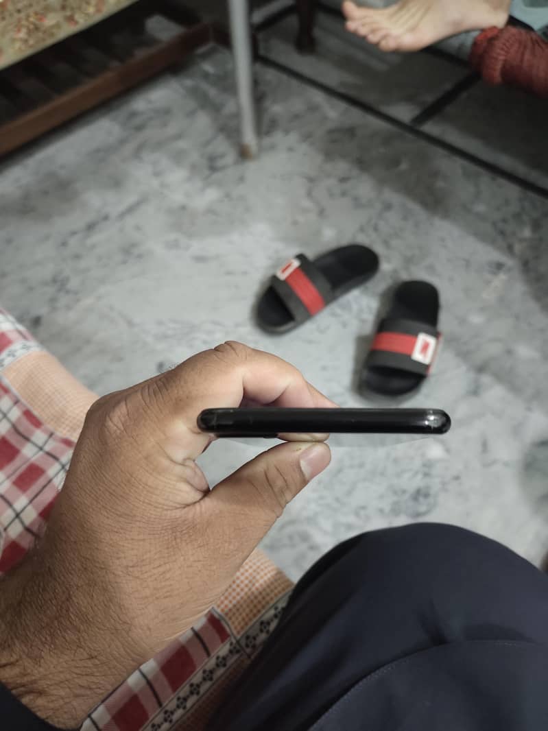 Apple iPhone 7 Plus 1