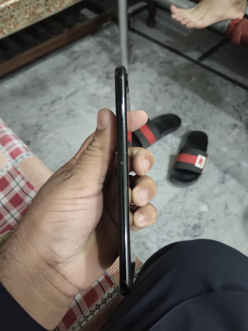 Apple iPhone 7 Plus 4