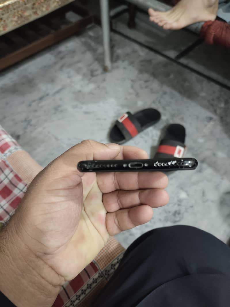 Apple iPhone 7 Plus 5