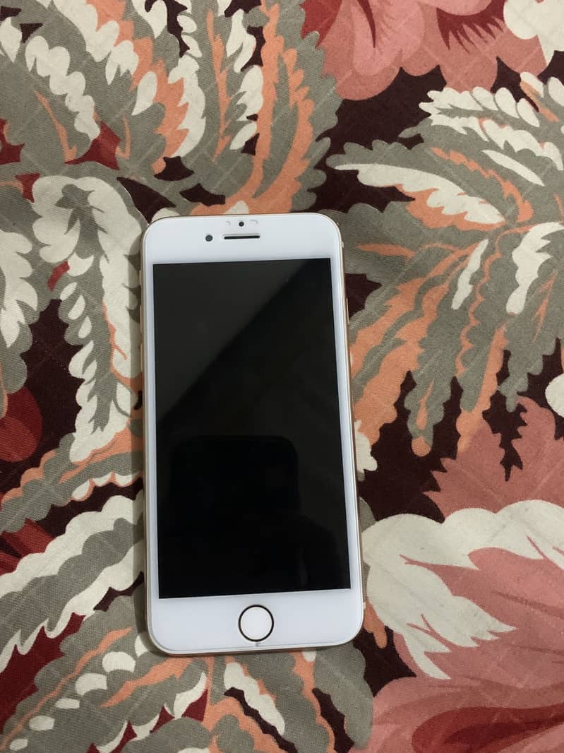 Apple iPhone 8 4