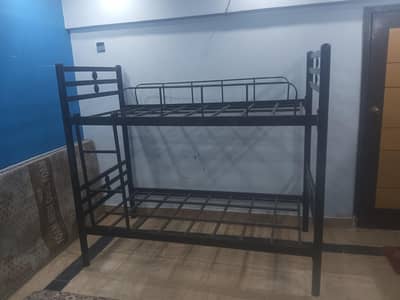 Bunker bed for sell without matttes (urgent)