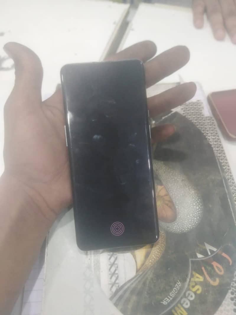 One Plus 9 Pro 4