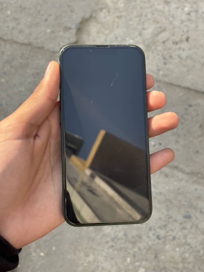 Apple iPhone 13 1