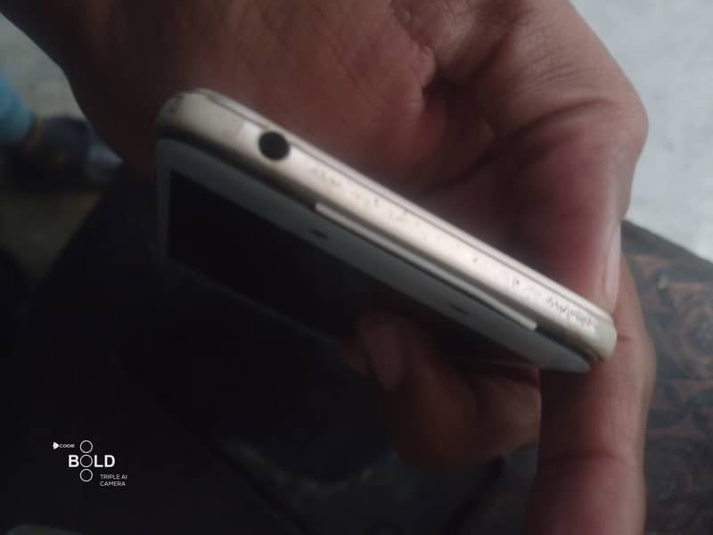 OPPO A37 4