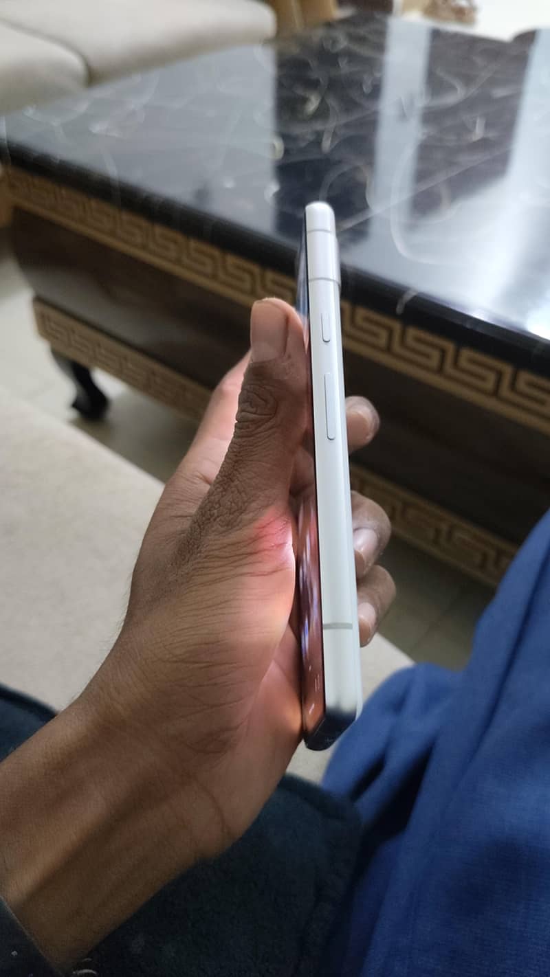 Google Pixel 7a 2