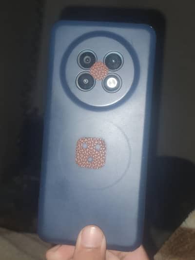 Realme 13 Plus