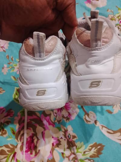 Original Skechers D’Lites Sneakers – White & Silver