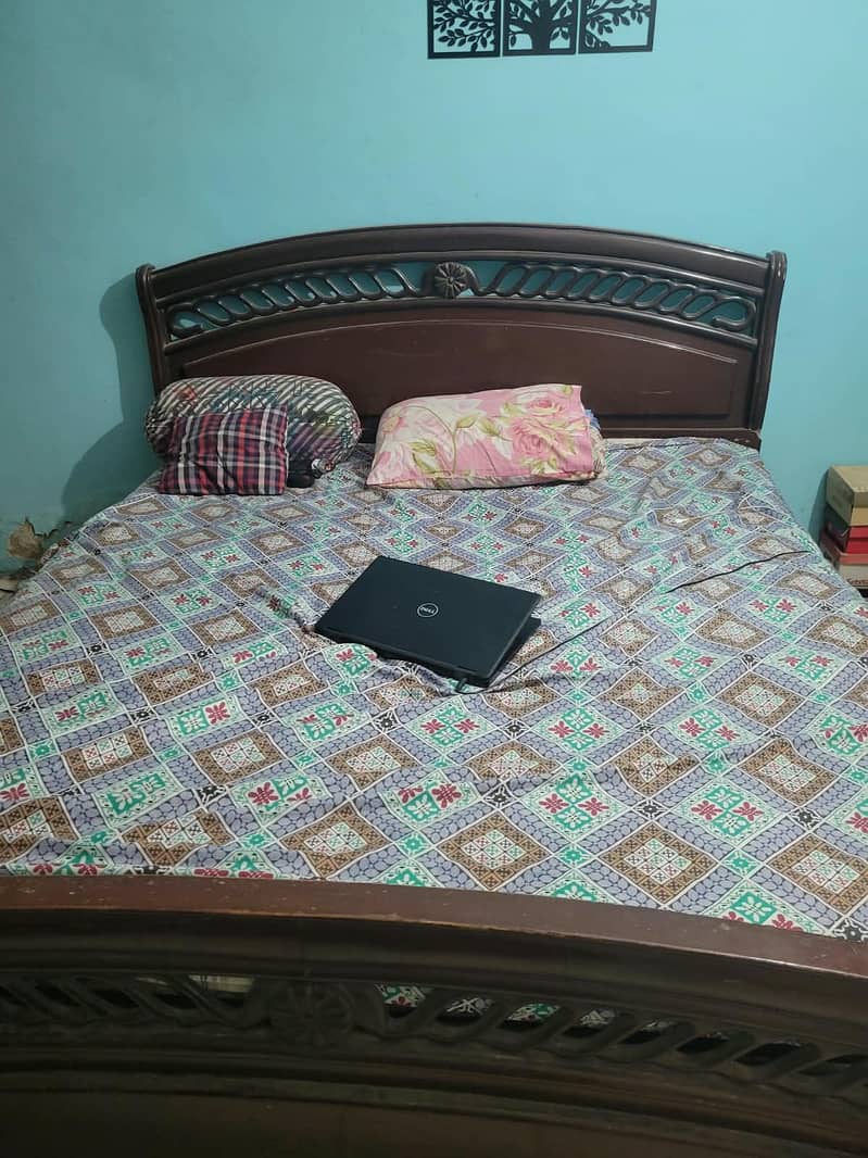 king size bed 1