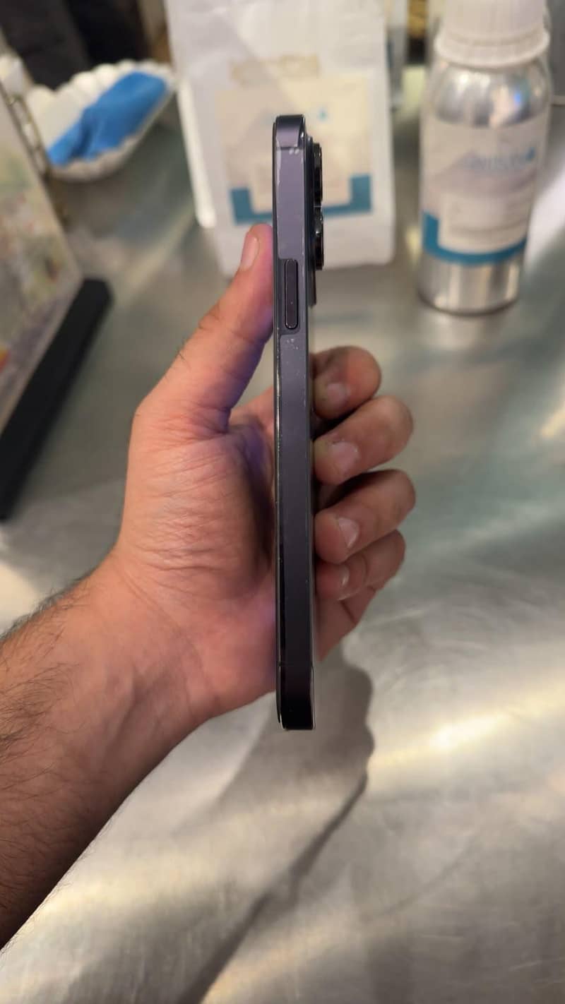 Apple iPhone 14 Pro Max 3