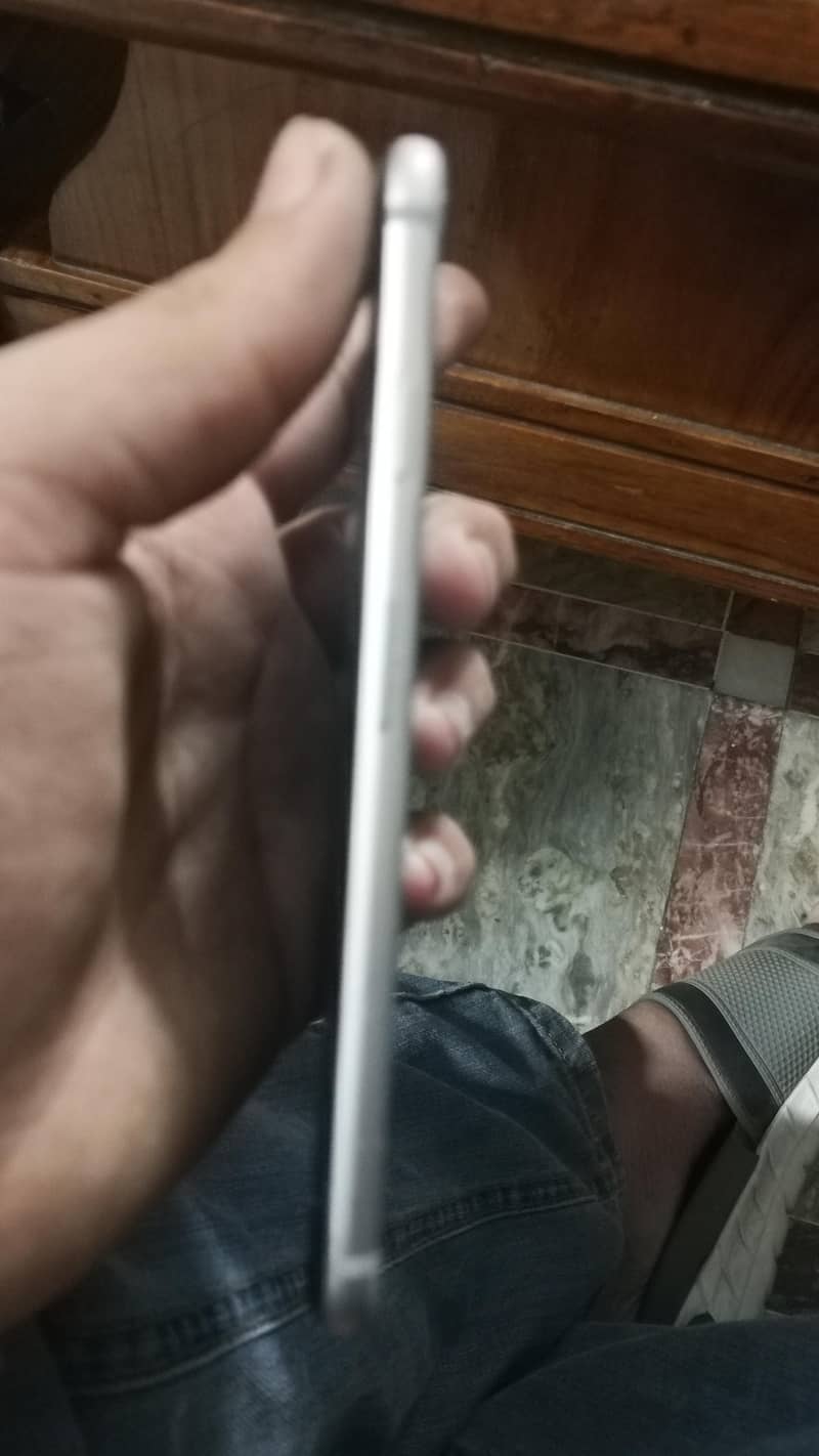 Apple iPhone 6S 2