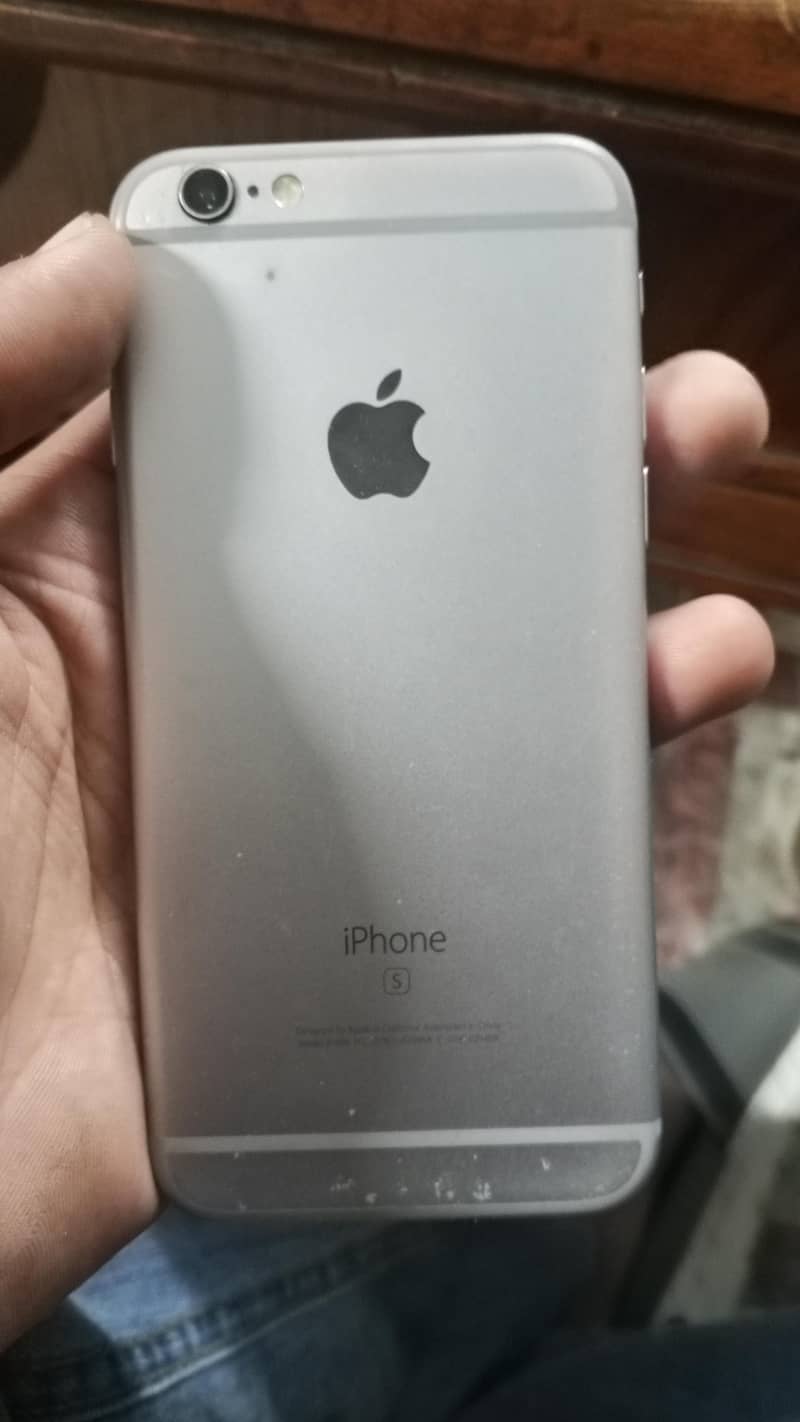 Apple iPhone 6S 3