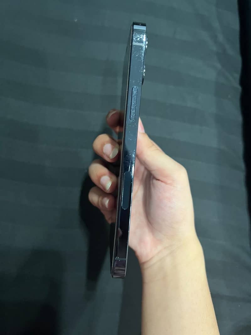 Apple iPhone 12 Pro 1