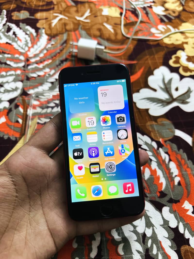 Apple iPhone 8 1