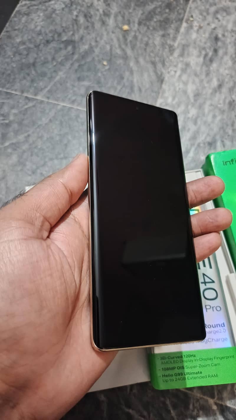 Infinix Note 40 Pro 7