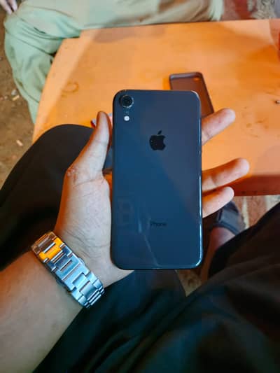 Apple iPhone XR