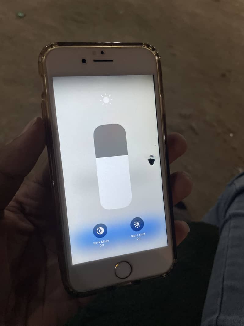 Apple iPhone 7 0